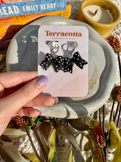 Black Pearl Bow Earrings