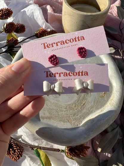 Pearlescent White Bow Stud